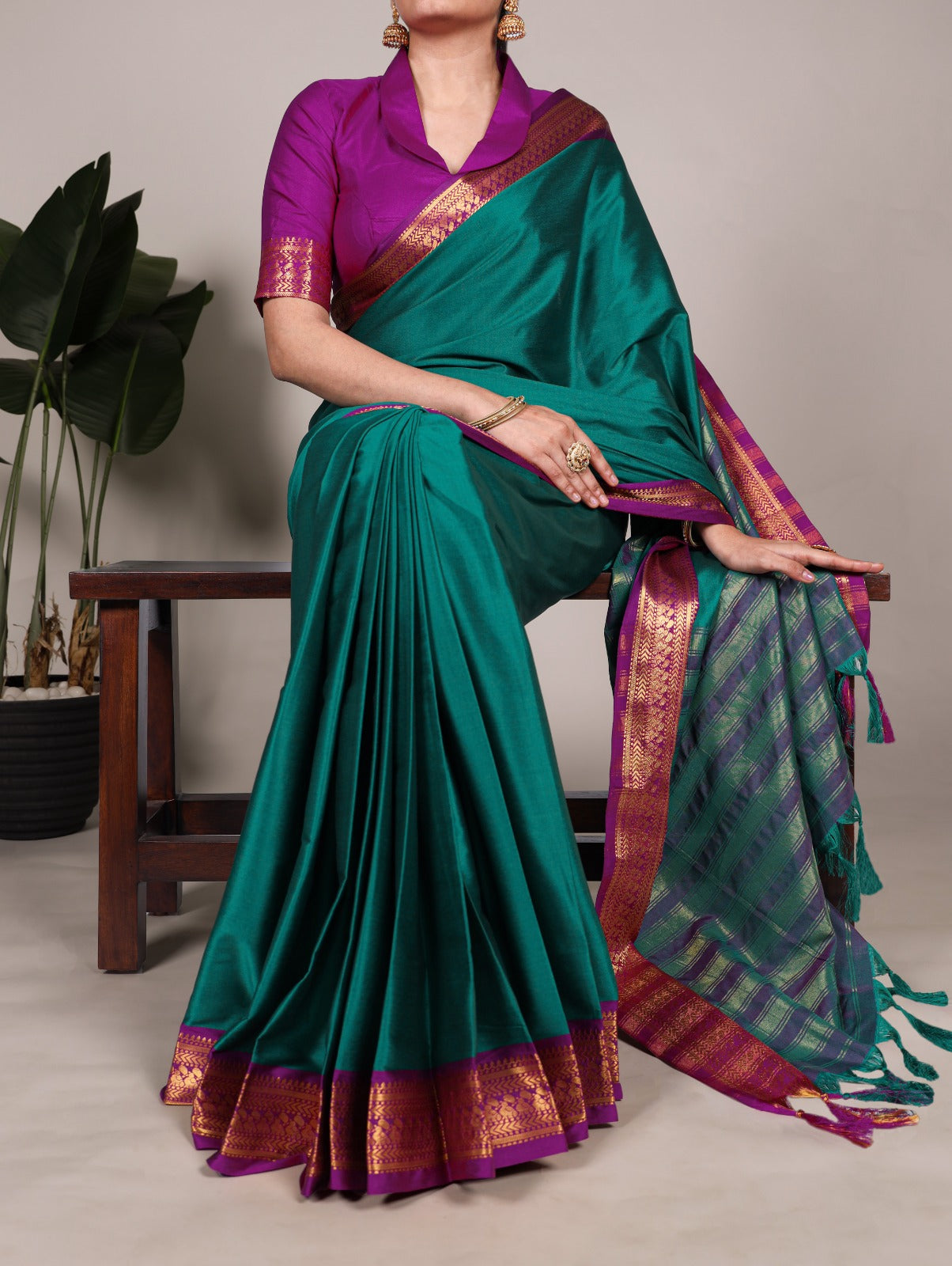 Hooriya Fashions - Aura Silk Sarees