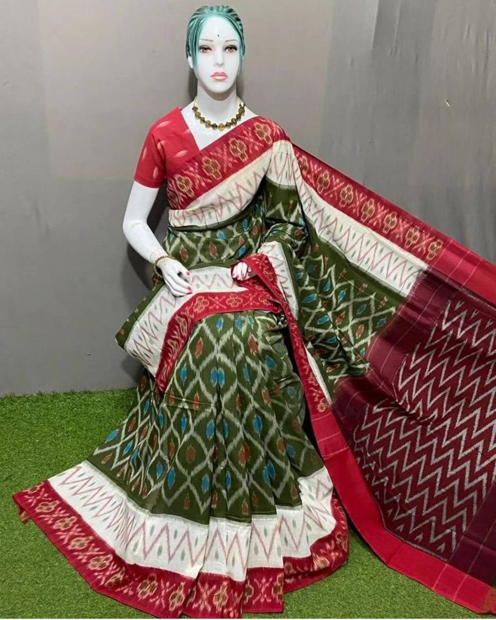 Hooriya fashions - Plain Linen saree