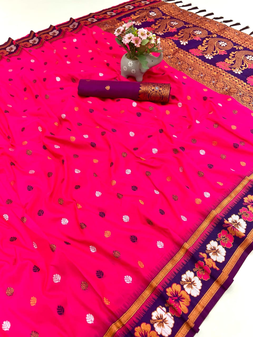 Hooriya fashions - Soft Silk Sarees Premium Two Tone Fabric