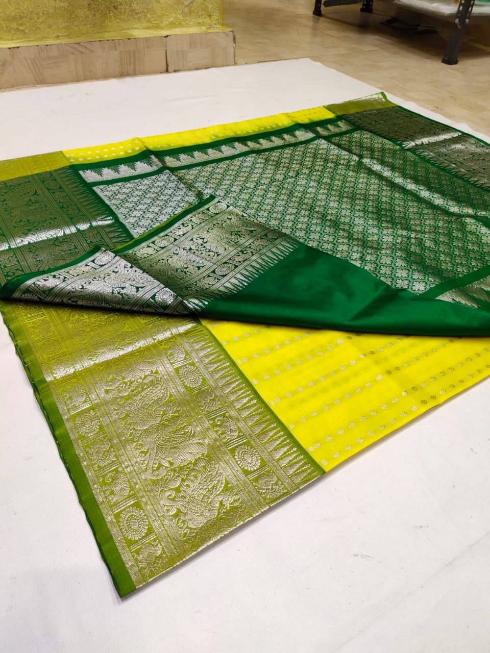 HOORIYA FASHIONS - SOFT LICHI SILK CLOTH SAREE