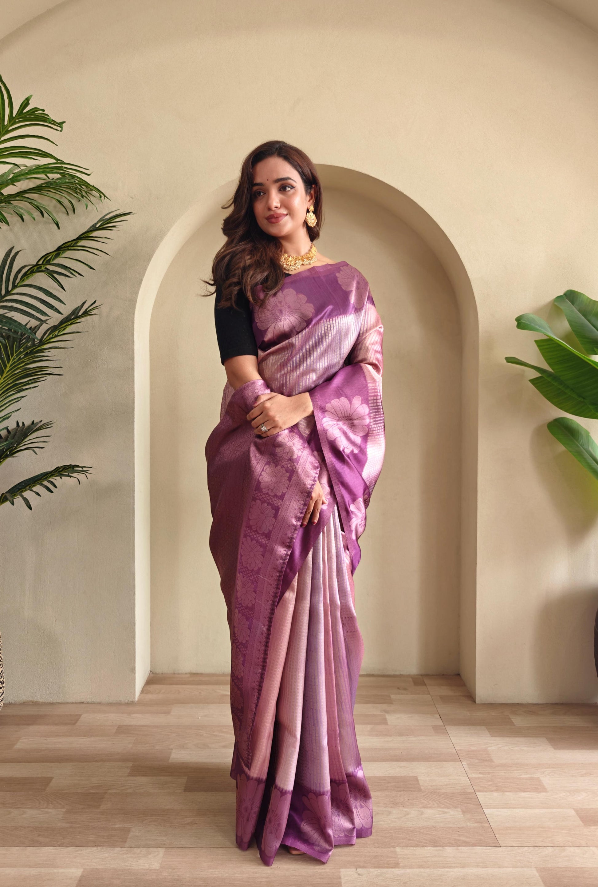 Hooriya fashions - Premium printed Silk weaving sarees