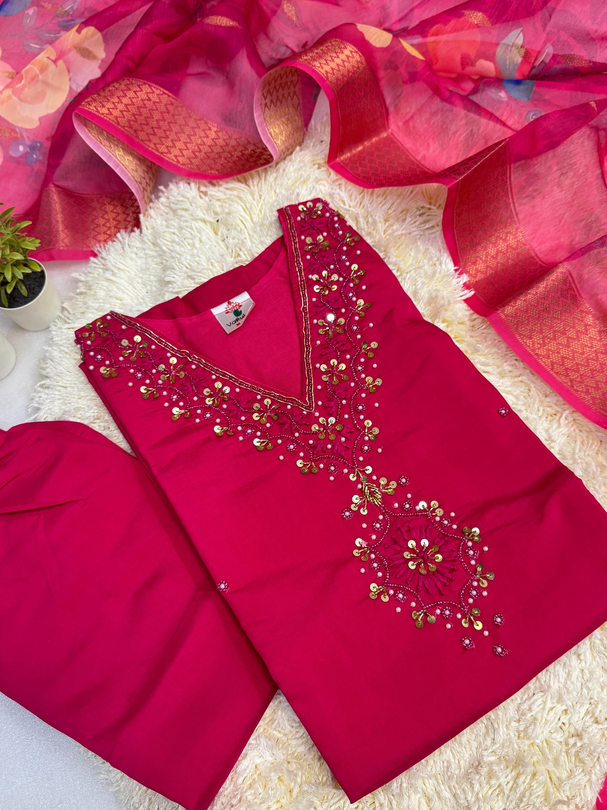 Hooriya fashions - Designers Kurti Pent Dupatta Set