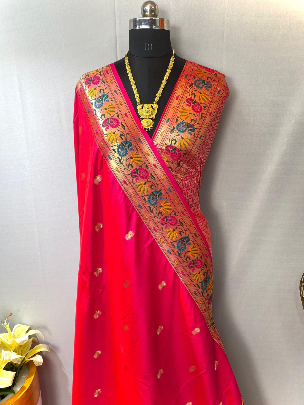 Hooriya fashions - Paithani silk sarees