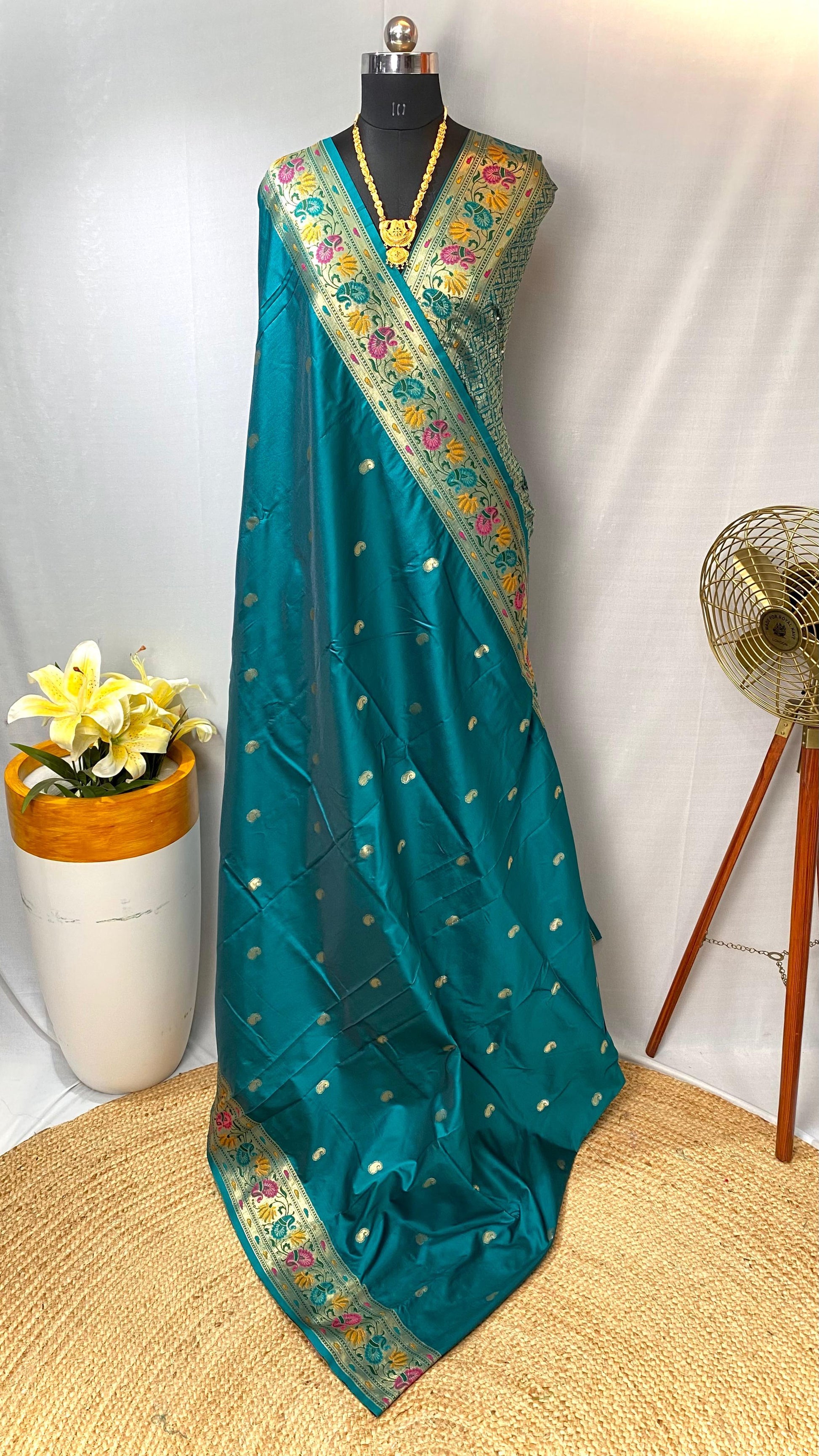 Hooriya fashions - Paithani silk sarees