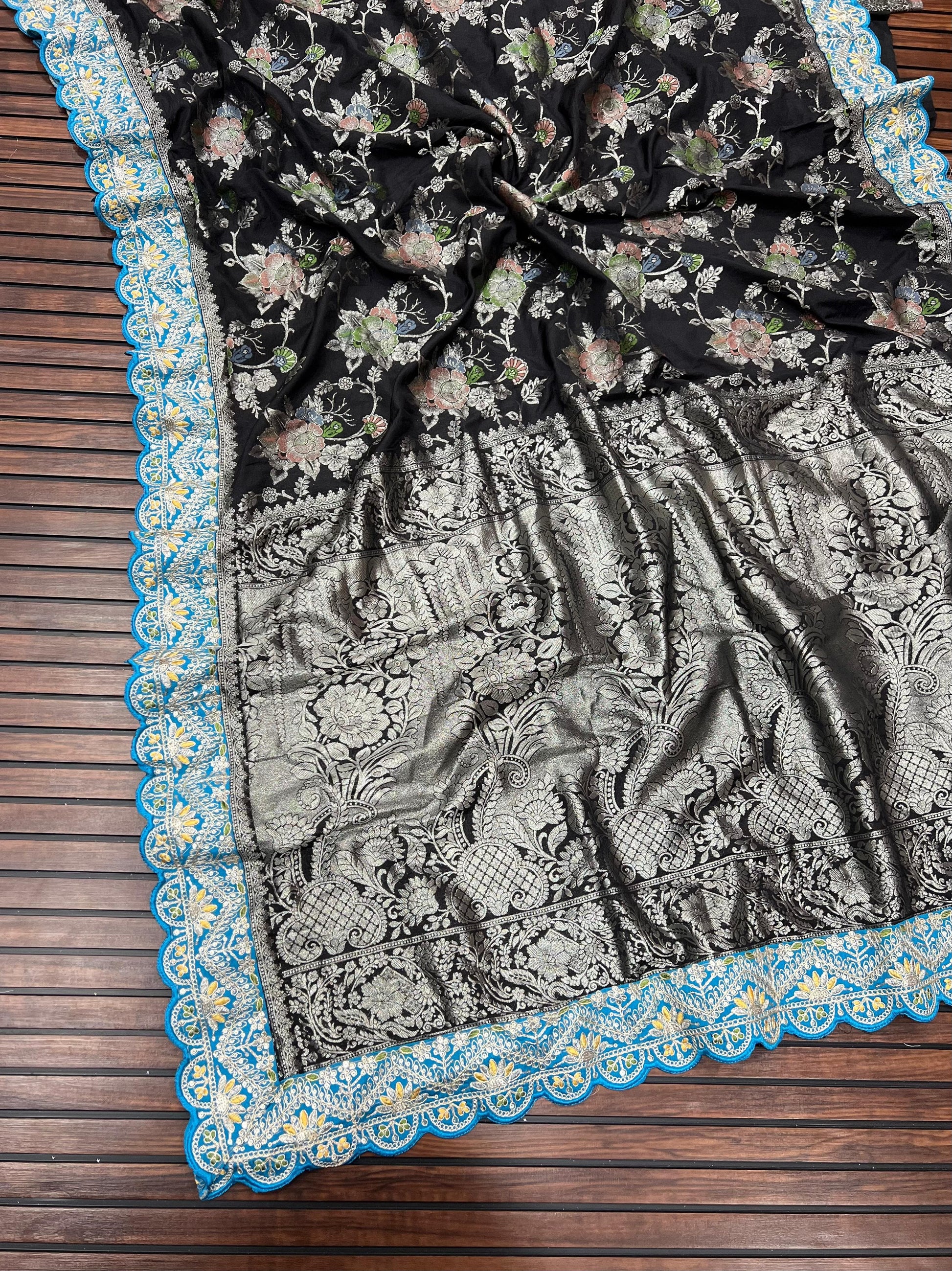 Pure Banarasi Crep Georgette Jaqurad Weveing meenakari Janglo jaal weveing with beautiful Rich pallu saree and heavy Broket Weveing blouse piece
