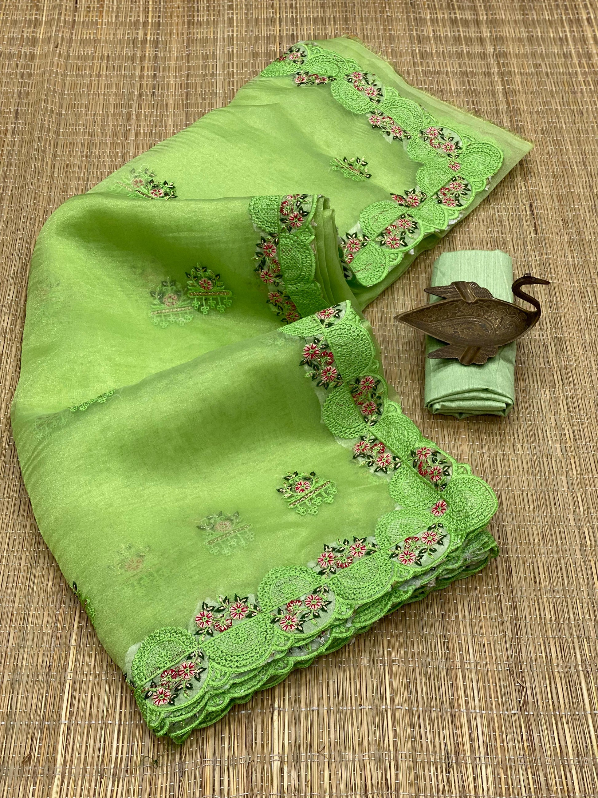 Hooriya fashions - BEAUTIFUL ORGANZA SAREE