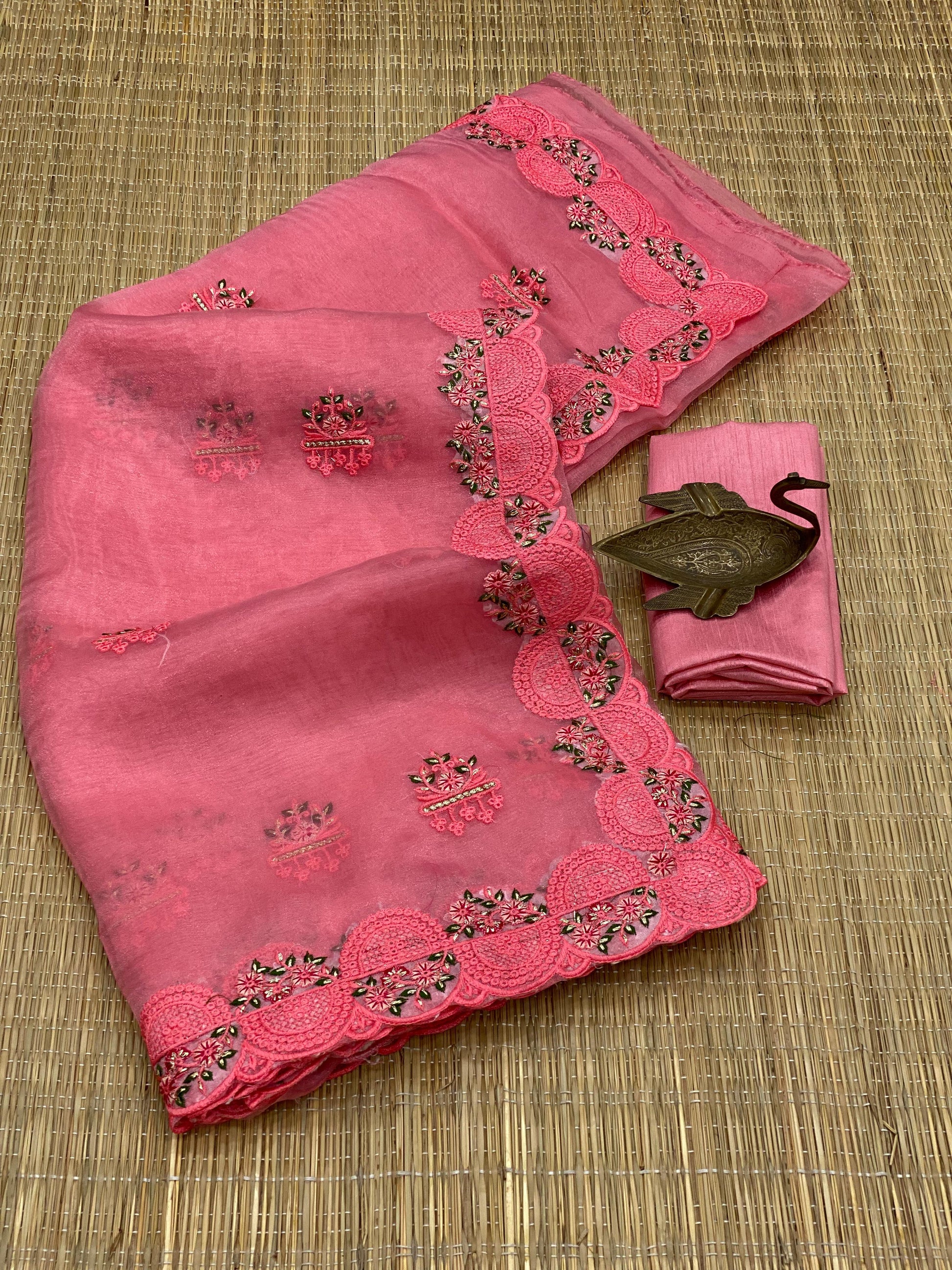 Hooriya fashions - BEAUTIFUL ORGANZA SAREE