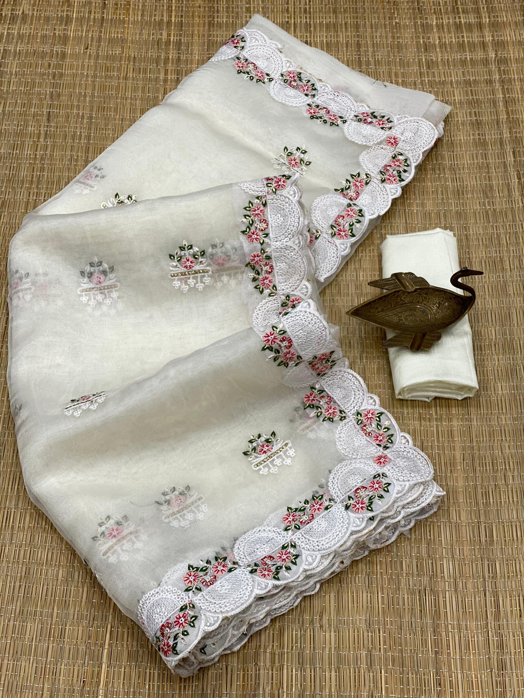 Hooriya fashions - BEAUTIFUL ORGANZA SAREE