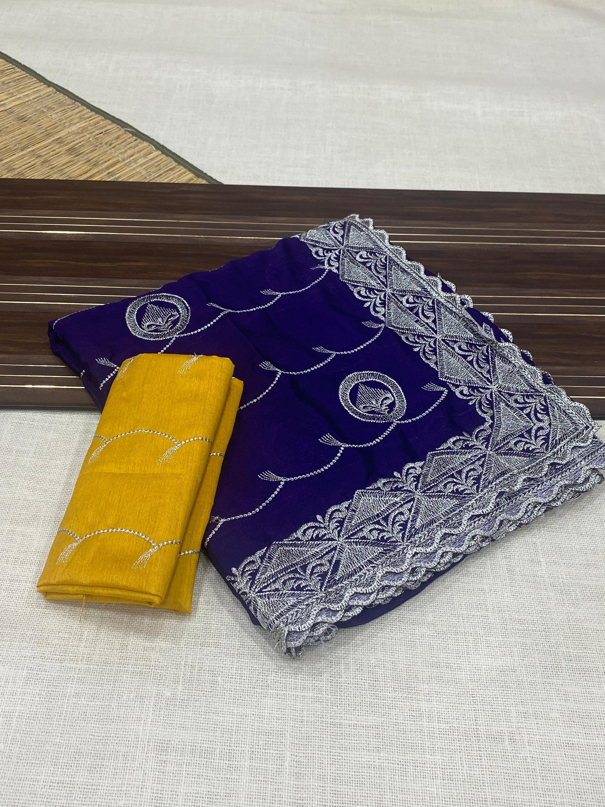 Hooriya fashions - Chinnon silk saree