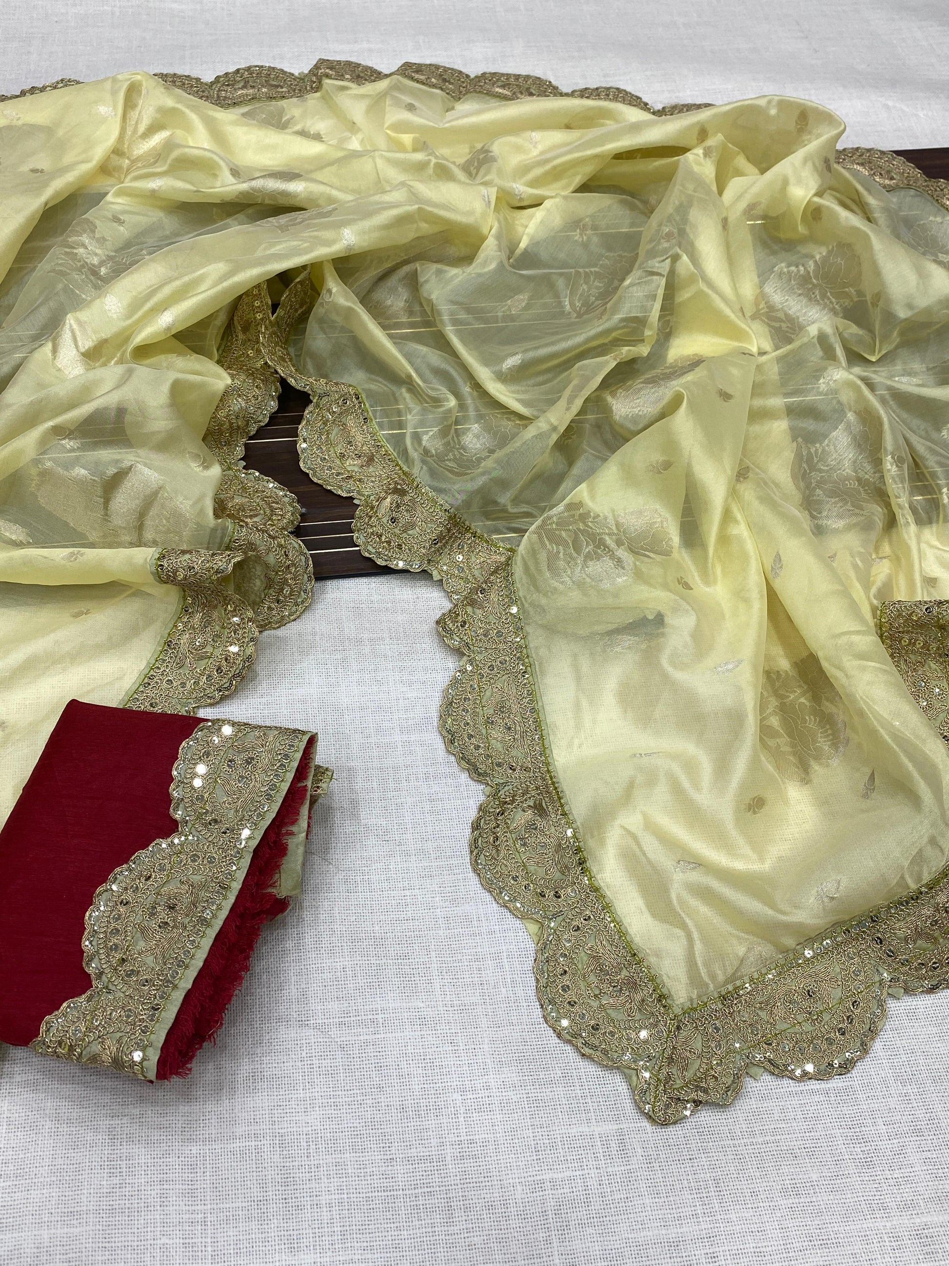 Hooriya fashions - soft veaving organza