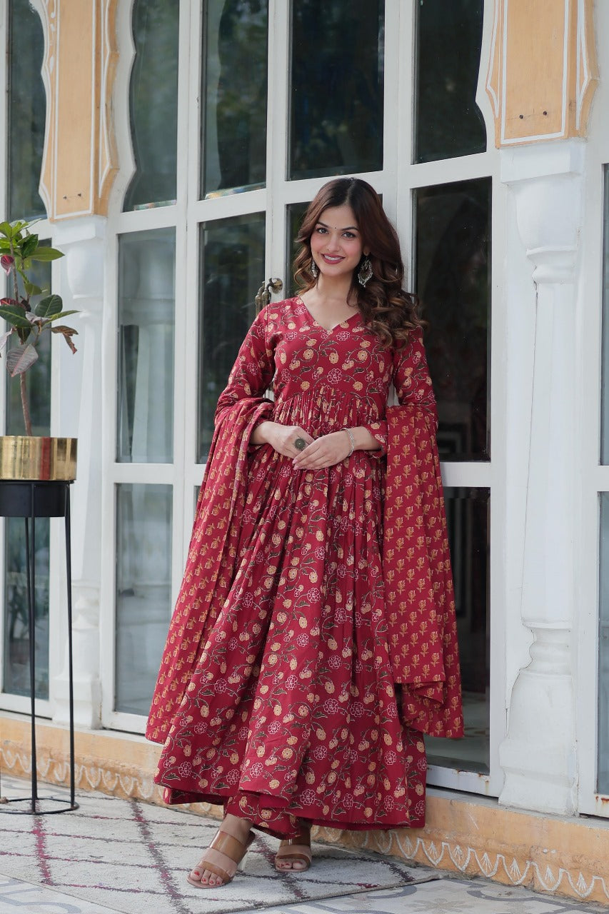Hooriya fashions - Pure cotton dupattaset with pants.