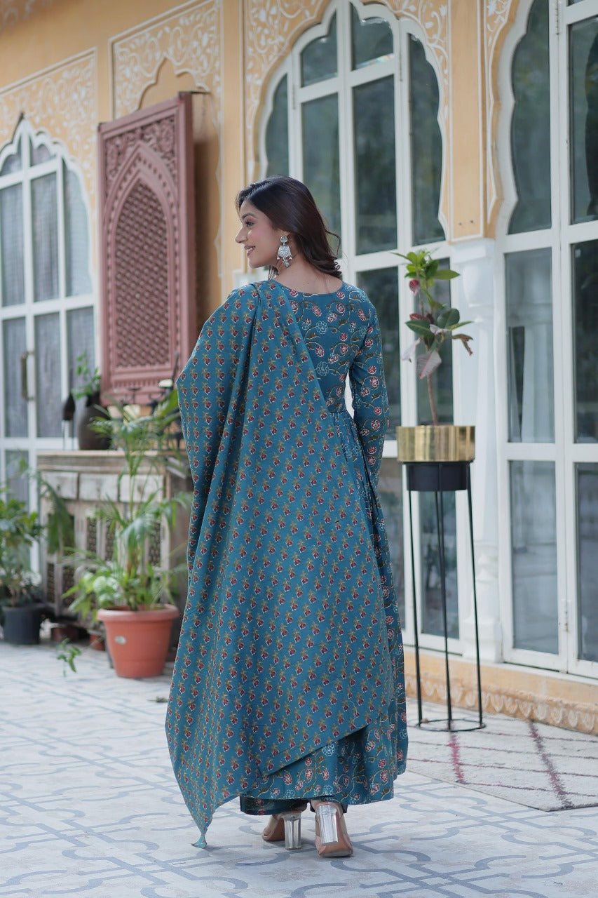 Hooriya fashions - Pure cotton dupattaset with pants.