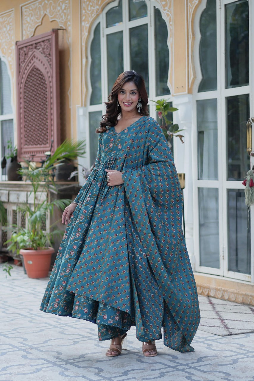 Hooriya fashions - Pure cotton dupattaset with pants.