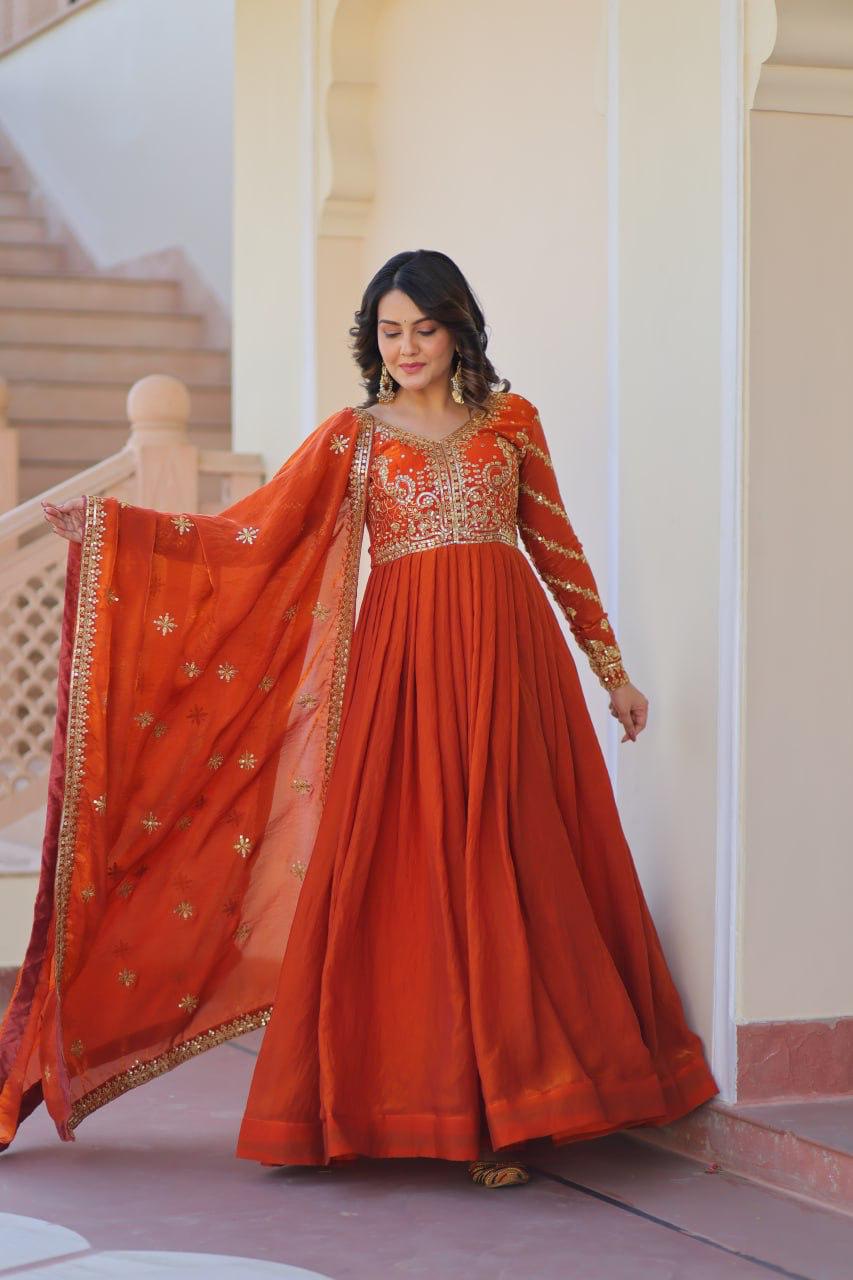 Hooriya fashions - Fendy Fabric With Zari &amp; Sequins Embroidered work suits