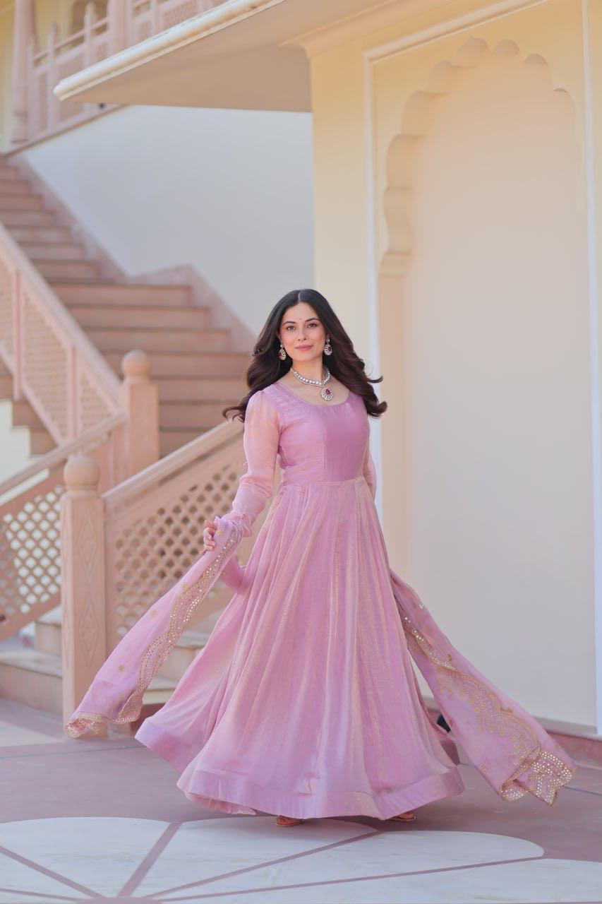 Hooriya fashions - Fendy Chiffon with 12 Kali Stitched suits