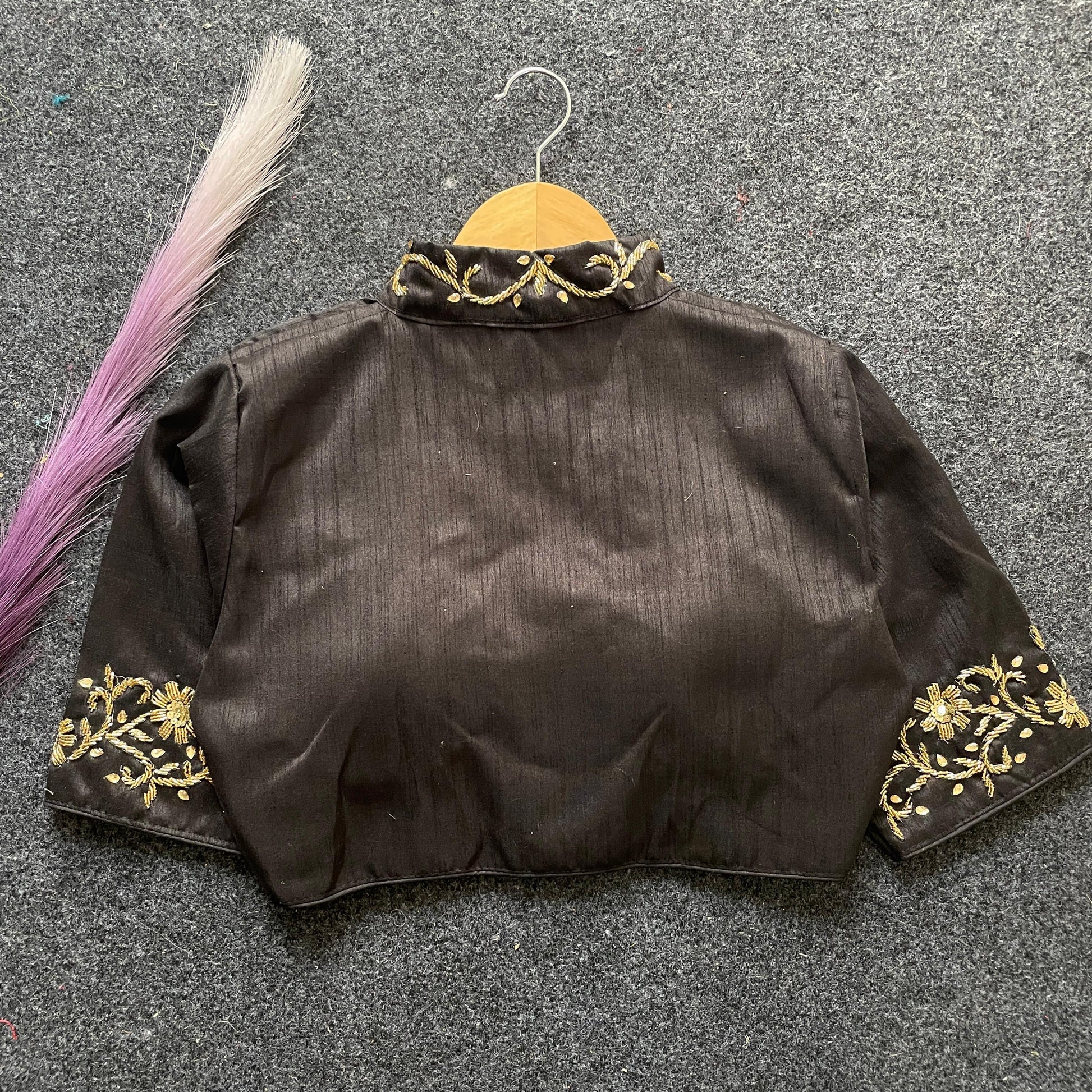 Hooriay fashions - Pure Banglori Silk with heavy handwork blouse