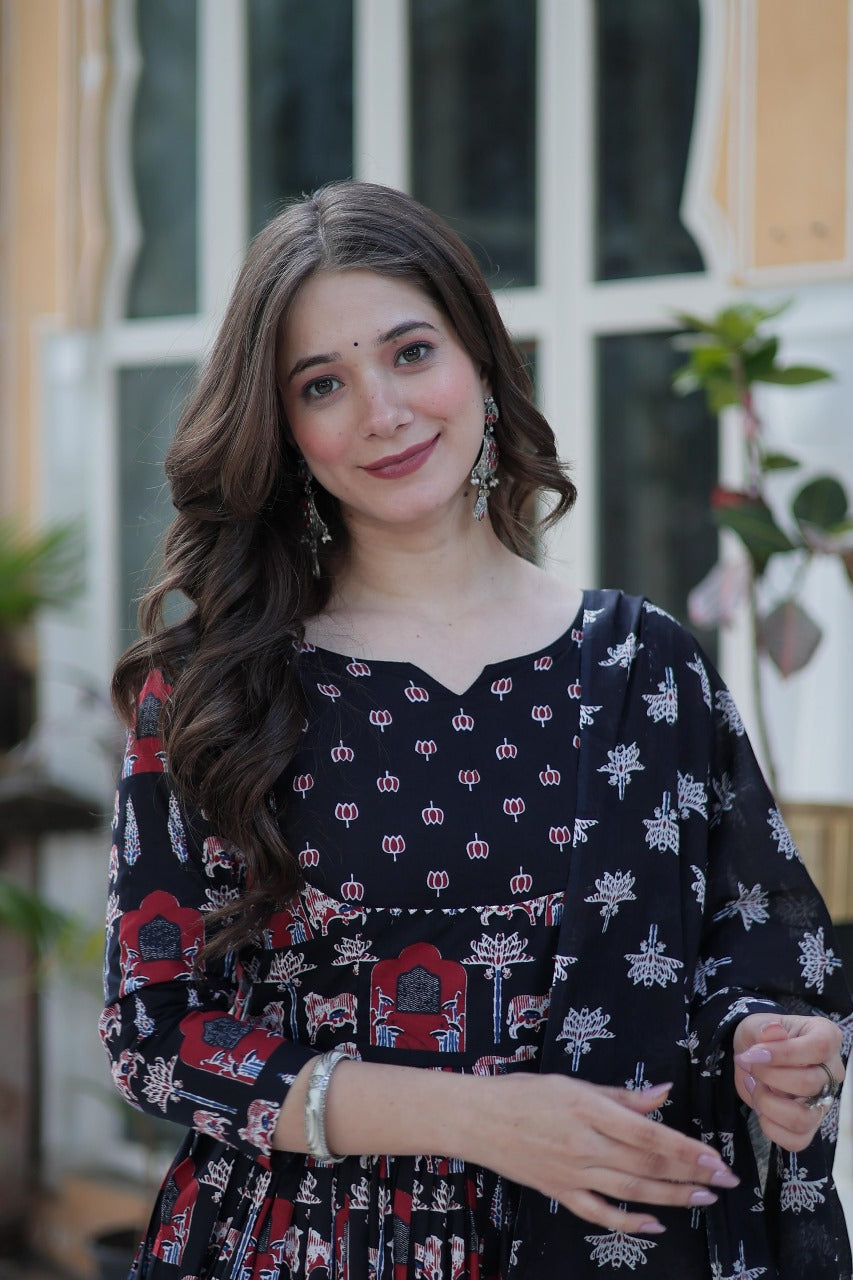 Hooriya fashions - Pure Cotton Kurti 3 pic set