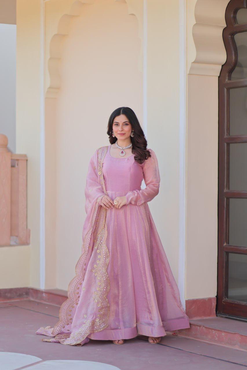 Hooriya fashions - Fendy Chiffon with 12 Kali Stitched suits