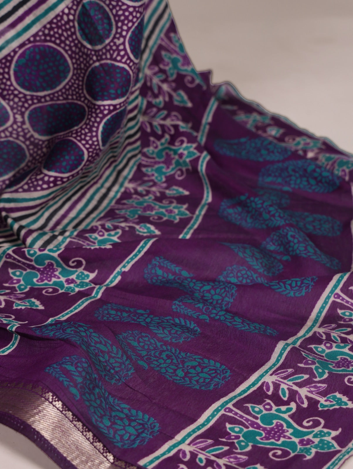 Hooriya fashions - Woven whispers of royalty, wrapped in Chanderi charm Saree.