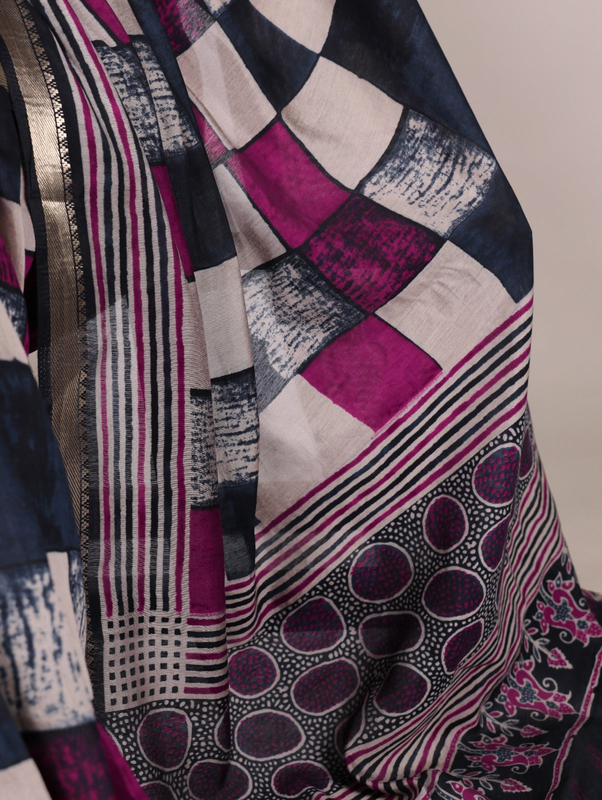 Hooriya fashions - Woven whispers of royalty, wrapped in Chanderi charm Saree.