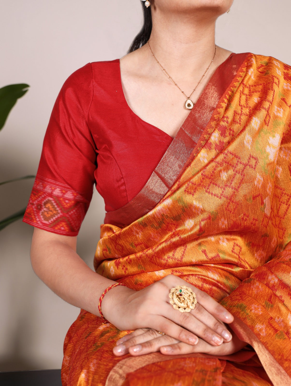 Hooriya Fashions - jacquard Silk Saree