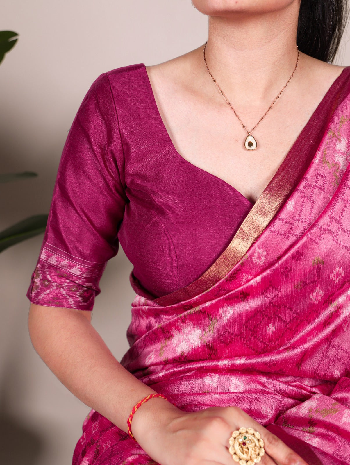 Hooriya Fashions - jacquard Silk Saree