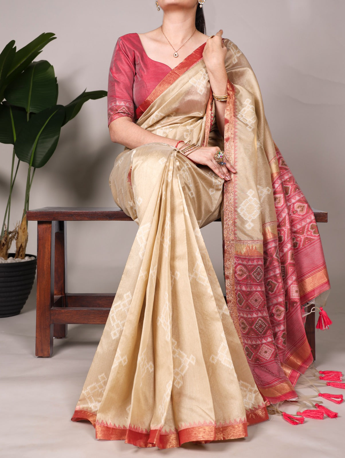 Hooriya Fashions -  Jacquard Silk Sarees