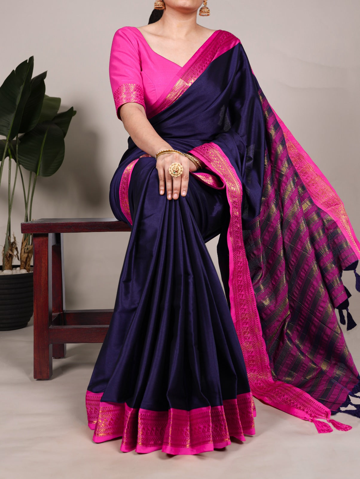 Hooriya Fashions - Aura Silk Sarees