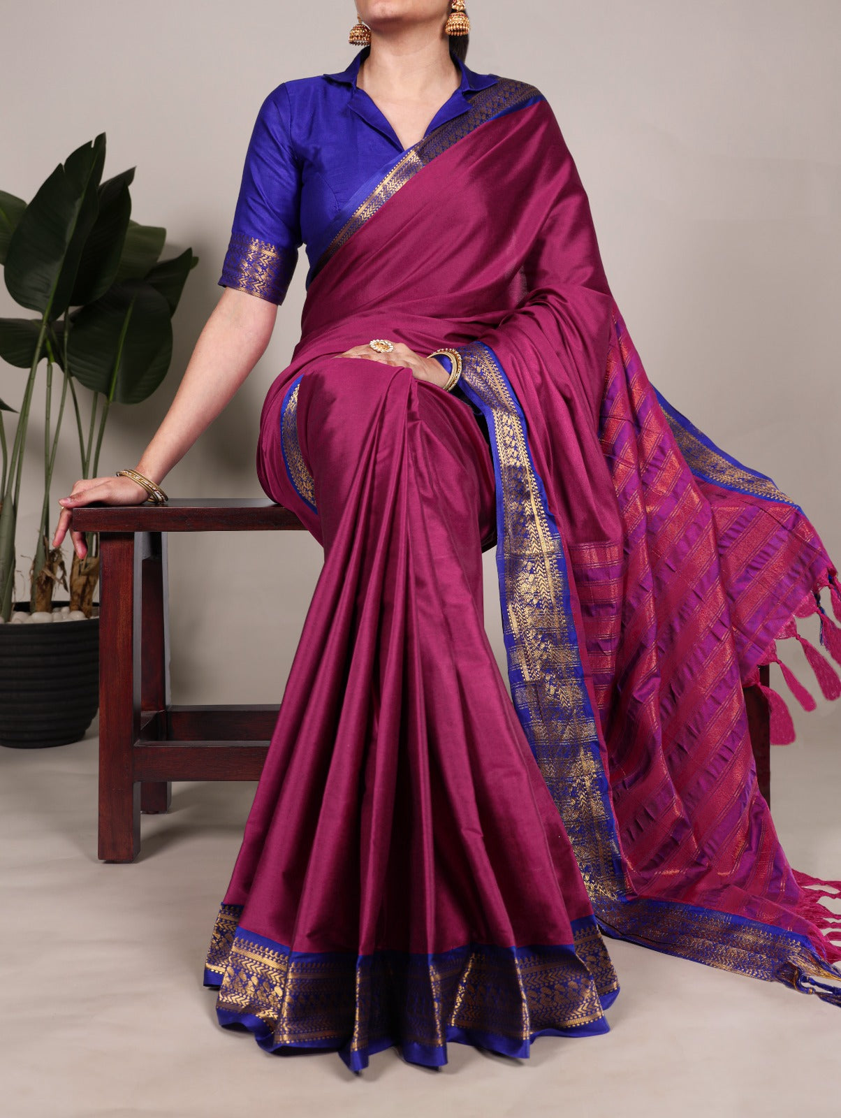 Hooriya Fashions - Aura Silk Sarees