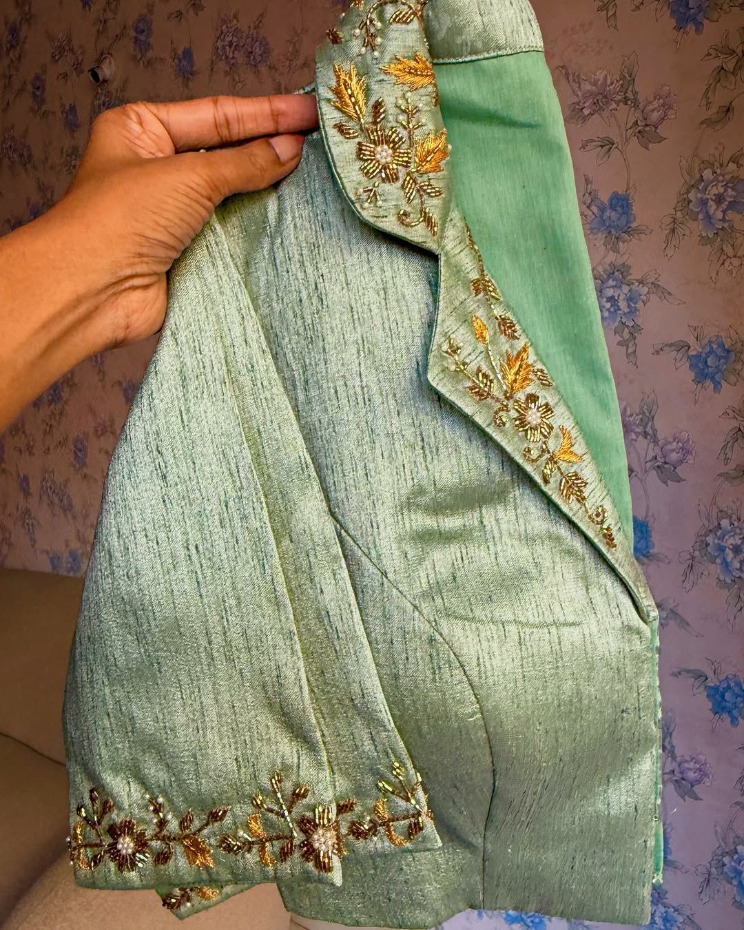 Hooriya fashions - Beautiful handwork all over back nd sleves with designer handcrafted collar in blouse