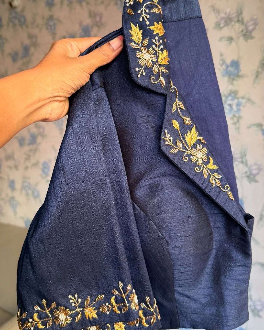 Hooriya fashions - Beautiful handwork all over back nd sleves with designer handcrafted collar in blouse