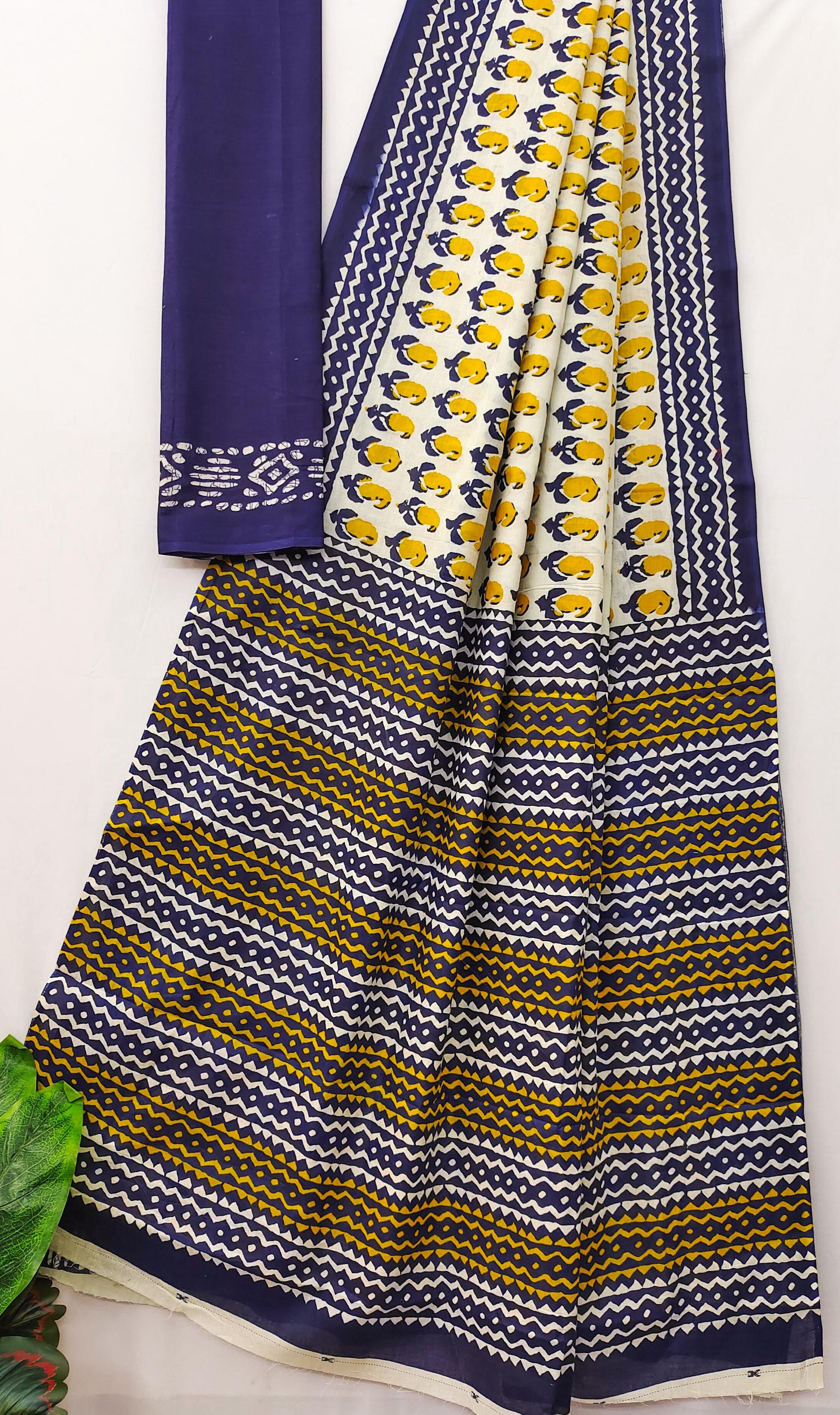 Hooriya Fashions - Jaipur Bagru Printed saree.