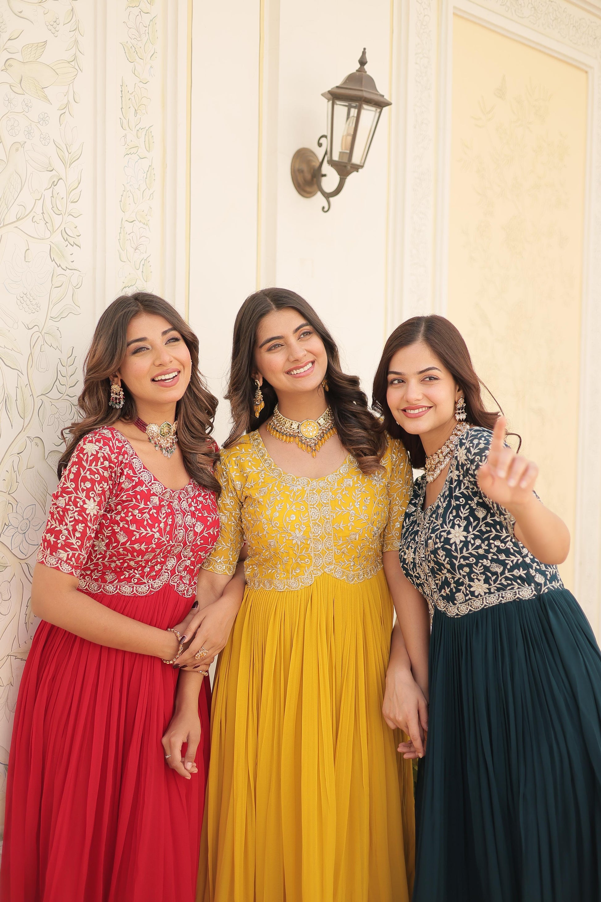 Hooriya Fashions - PREMIUM DESIGNER READYMADE GOWN COLLECTIONS.
