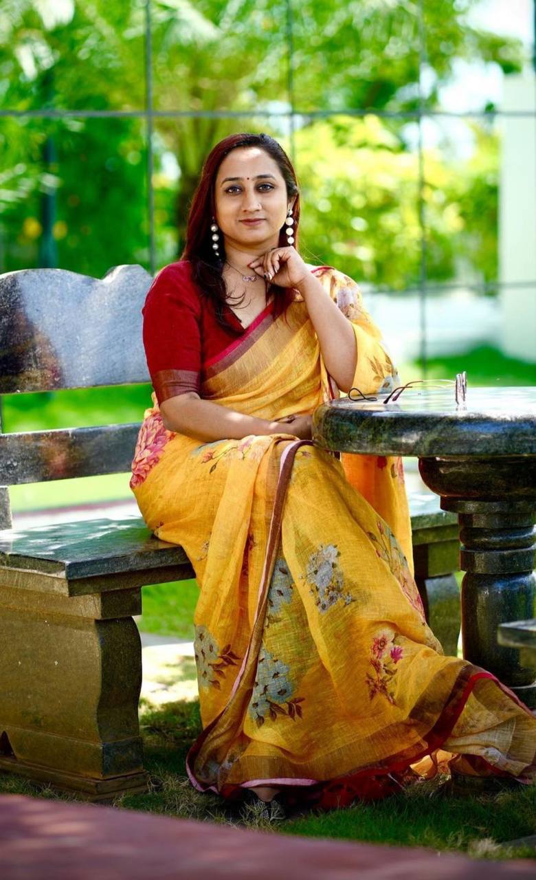 Hooriya fashions - Soft Linen sarees