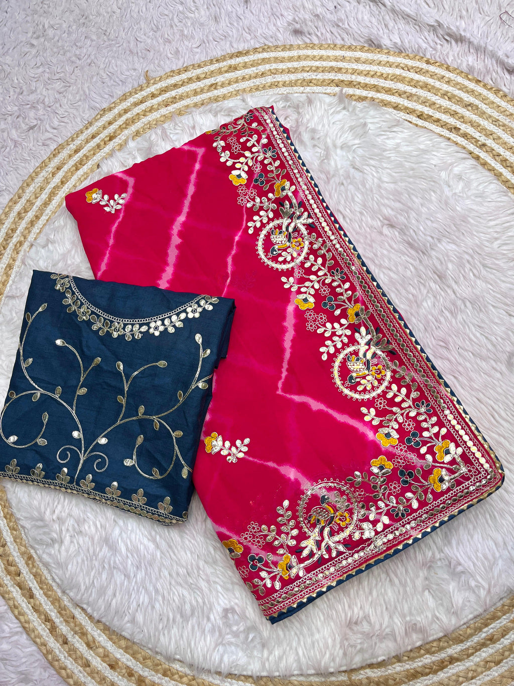 Hooriya fashions - soft Georgette Saree.