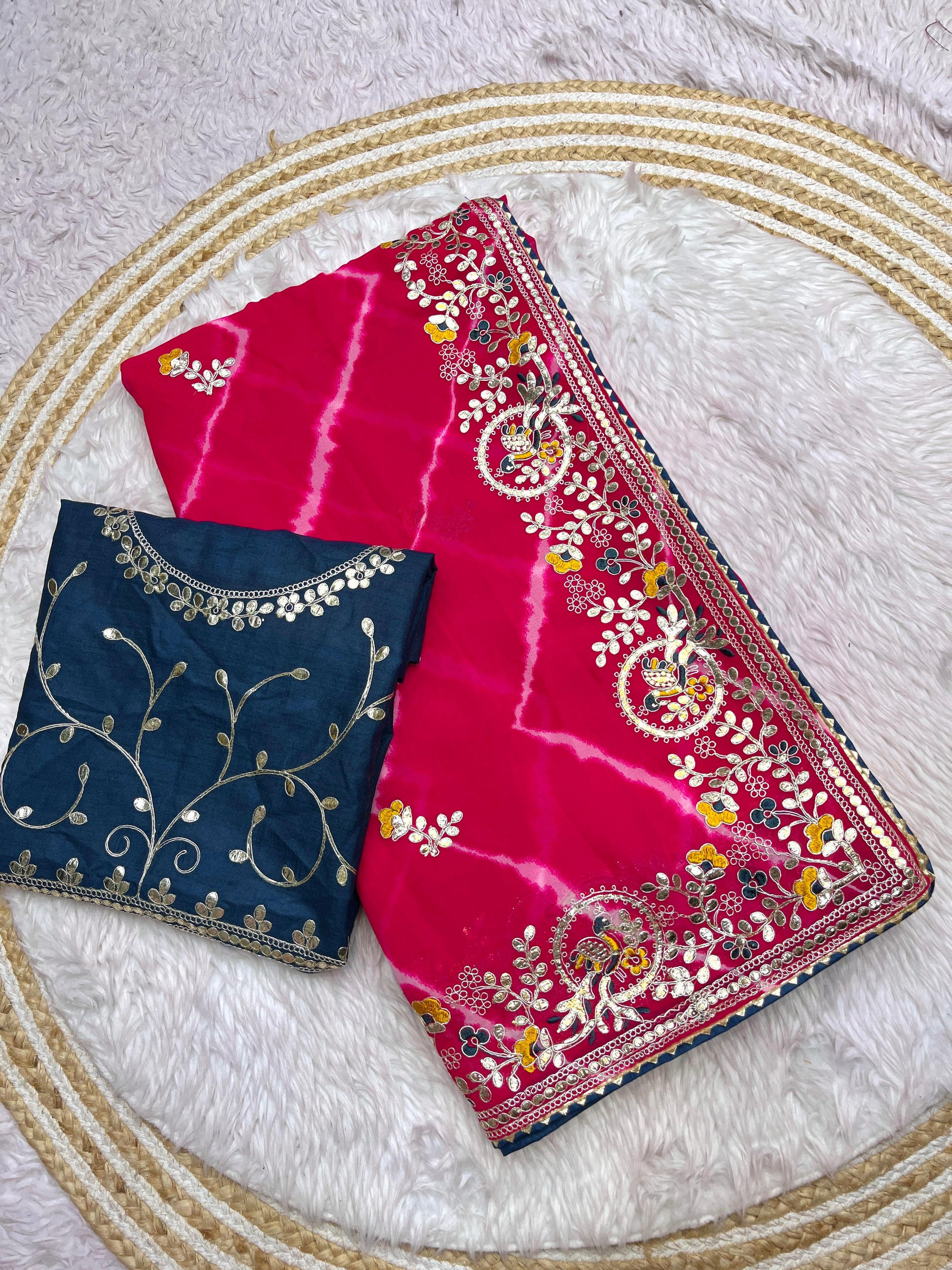 Hooriya fashions - soft Georgette Saree.