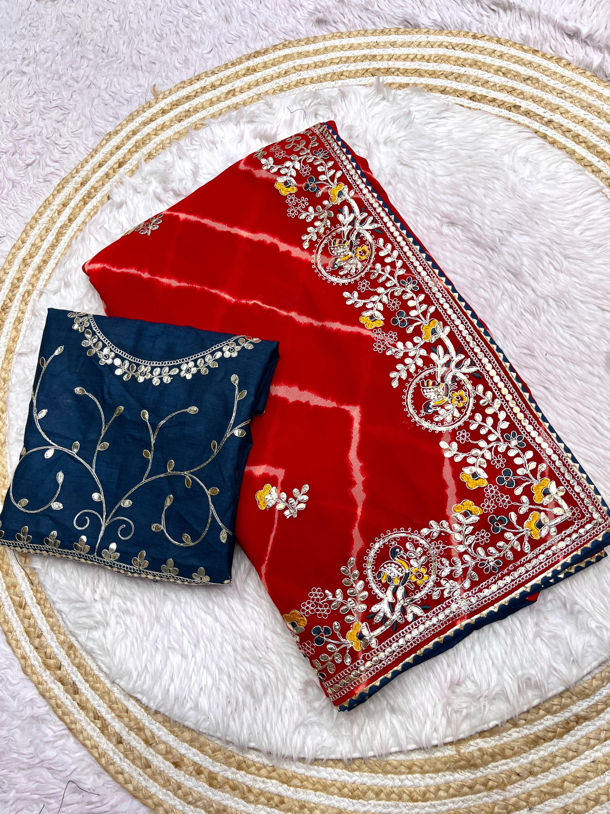 Hooriya fashions - soft Georgette Saree.