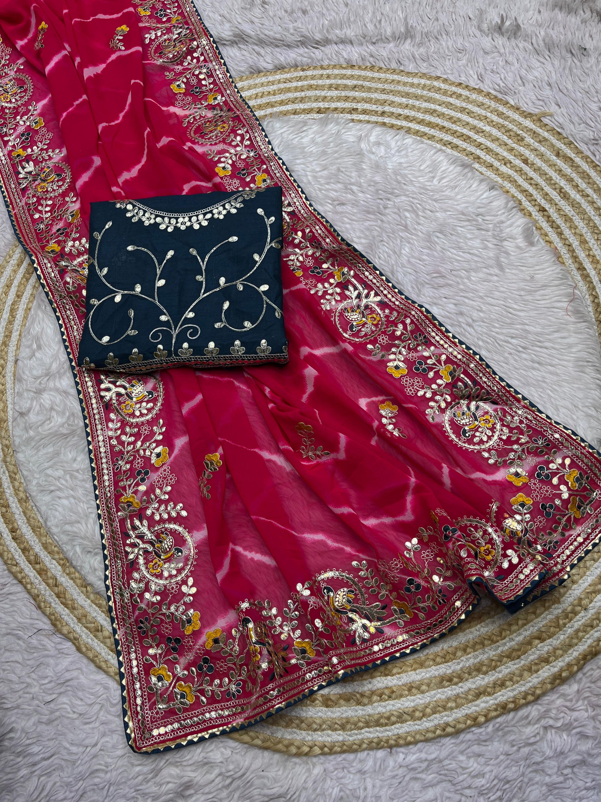 Hooriya fashions - soft Georgette Saree.