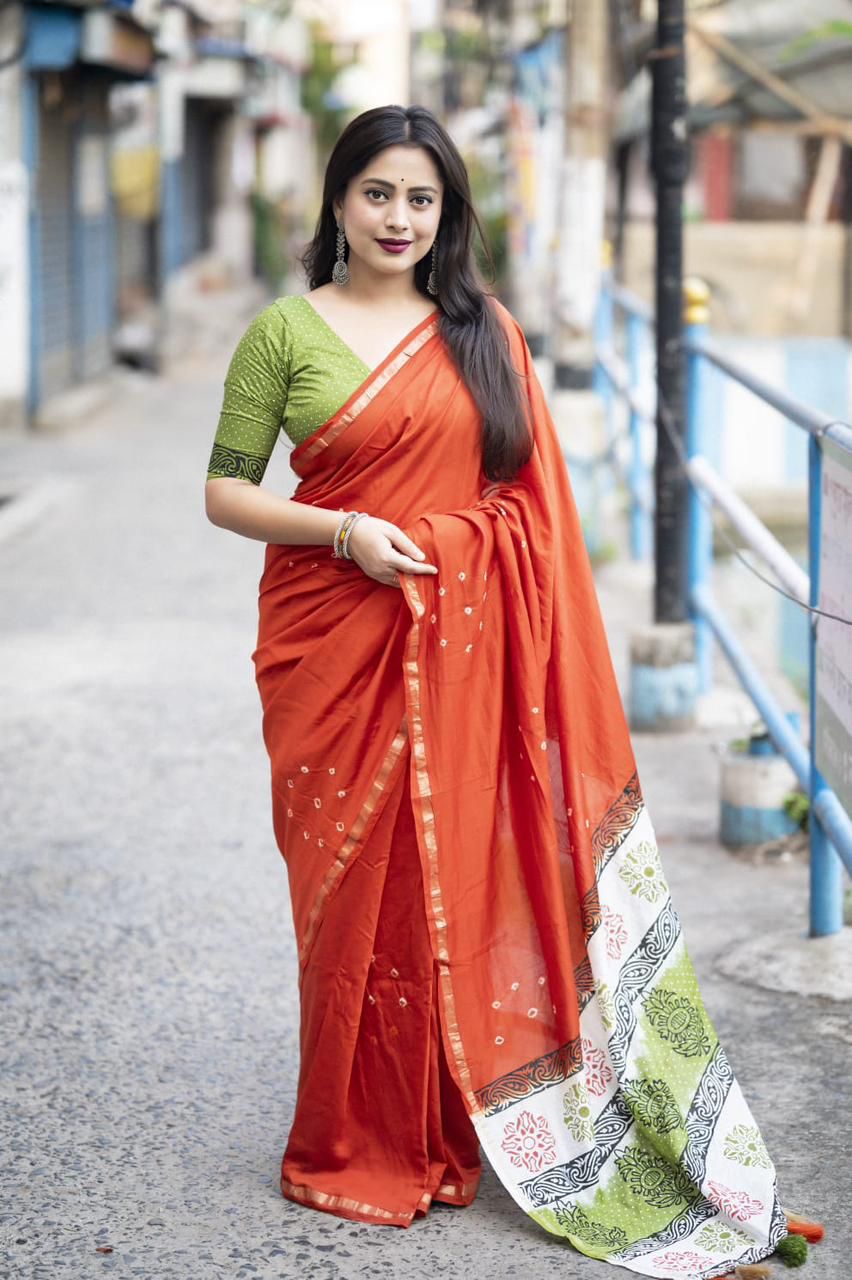 Hooriya fashions - New premium hand she bandani with blovk print saree.