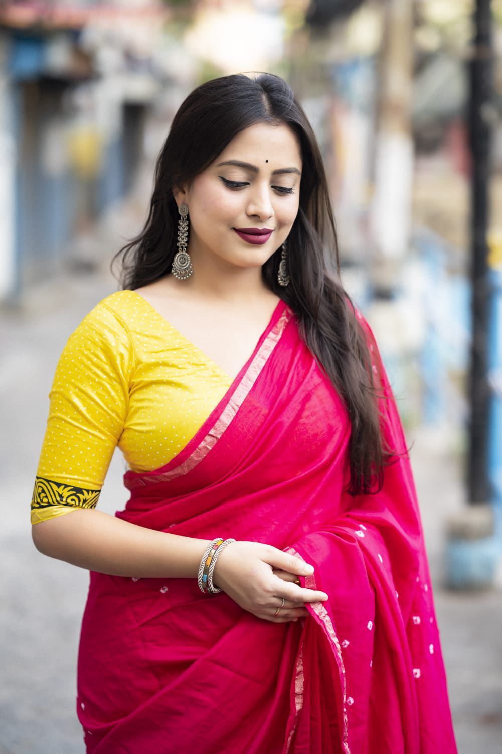 Hooriya fashions - New premium hand she bandani with blovk print saree.