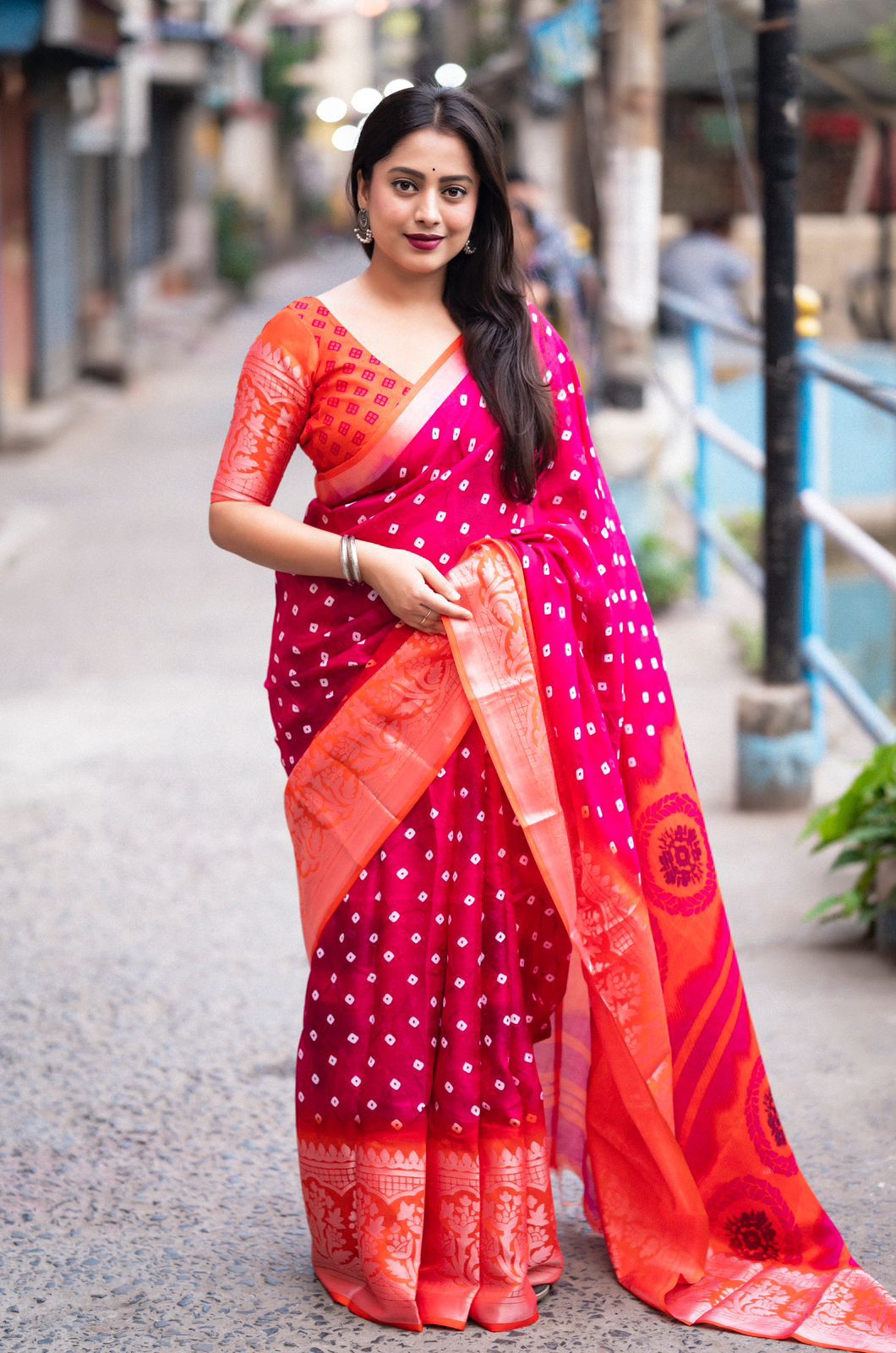 Hooriya Fashions - soft jute silk saree with allover bandez print and cut broaso border.