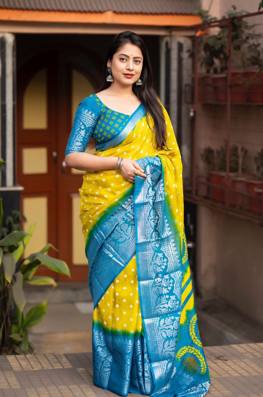 Hooriya Fashions - soft jute silk saree with allover bandez print and cut broaso border.