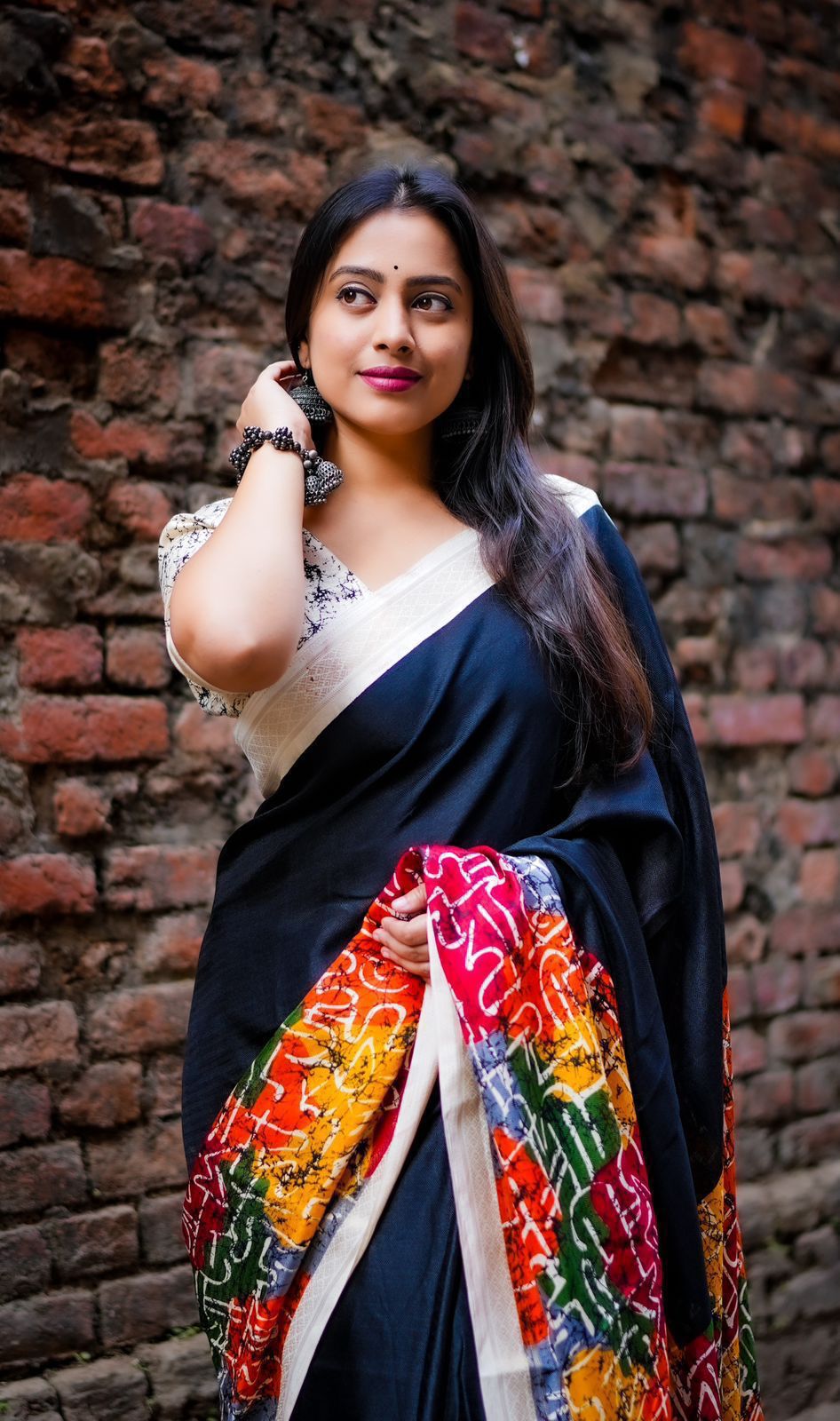 Hooriya Fashions - New fancy black pashmina Saree.