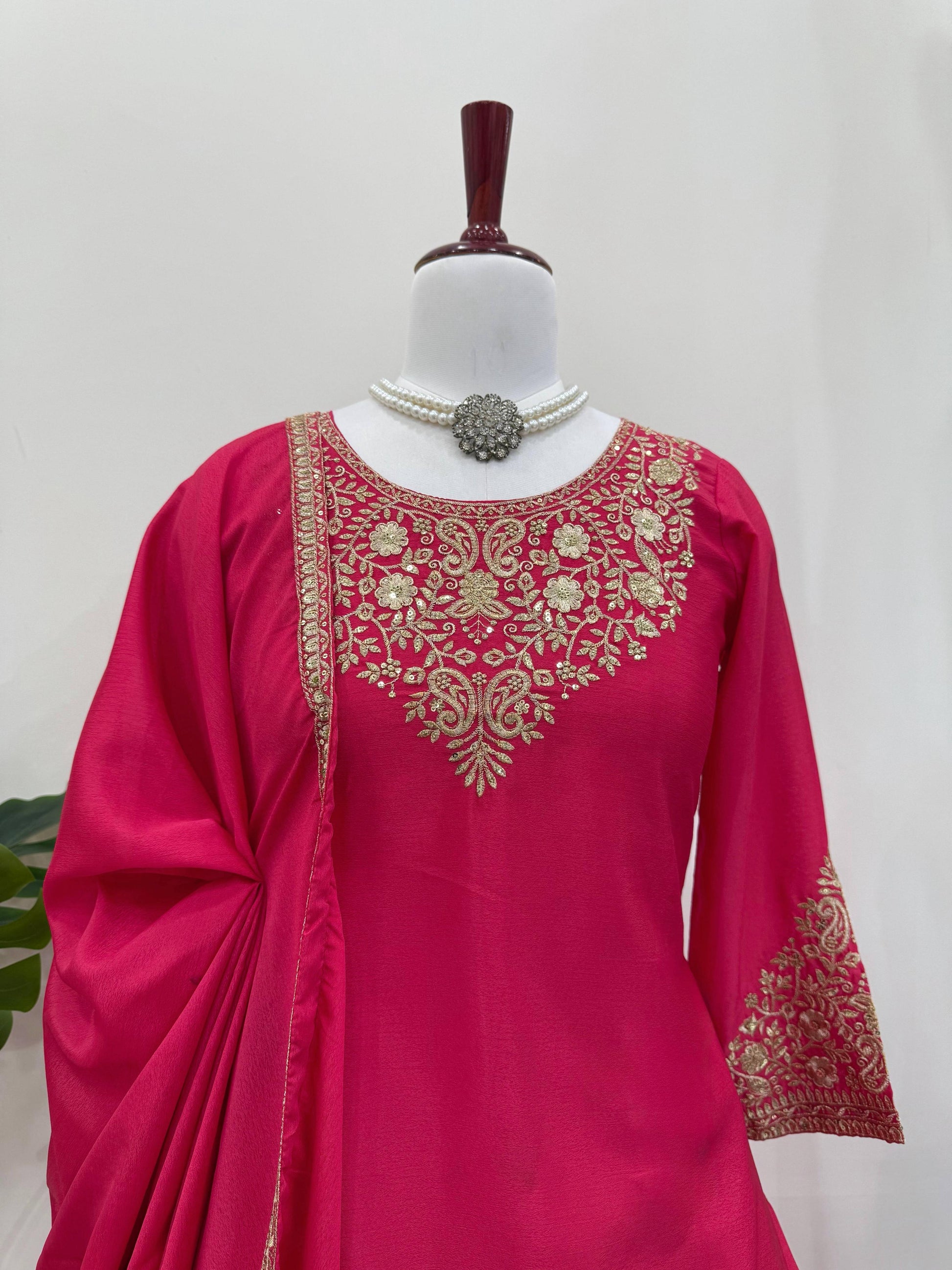 Hooriya Fashions - Lehngha Dupata