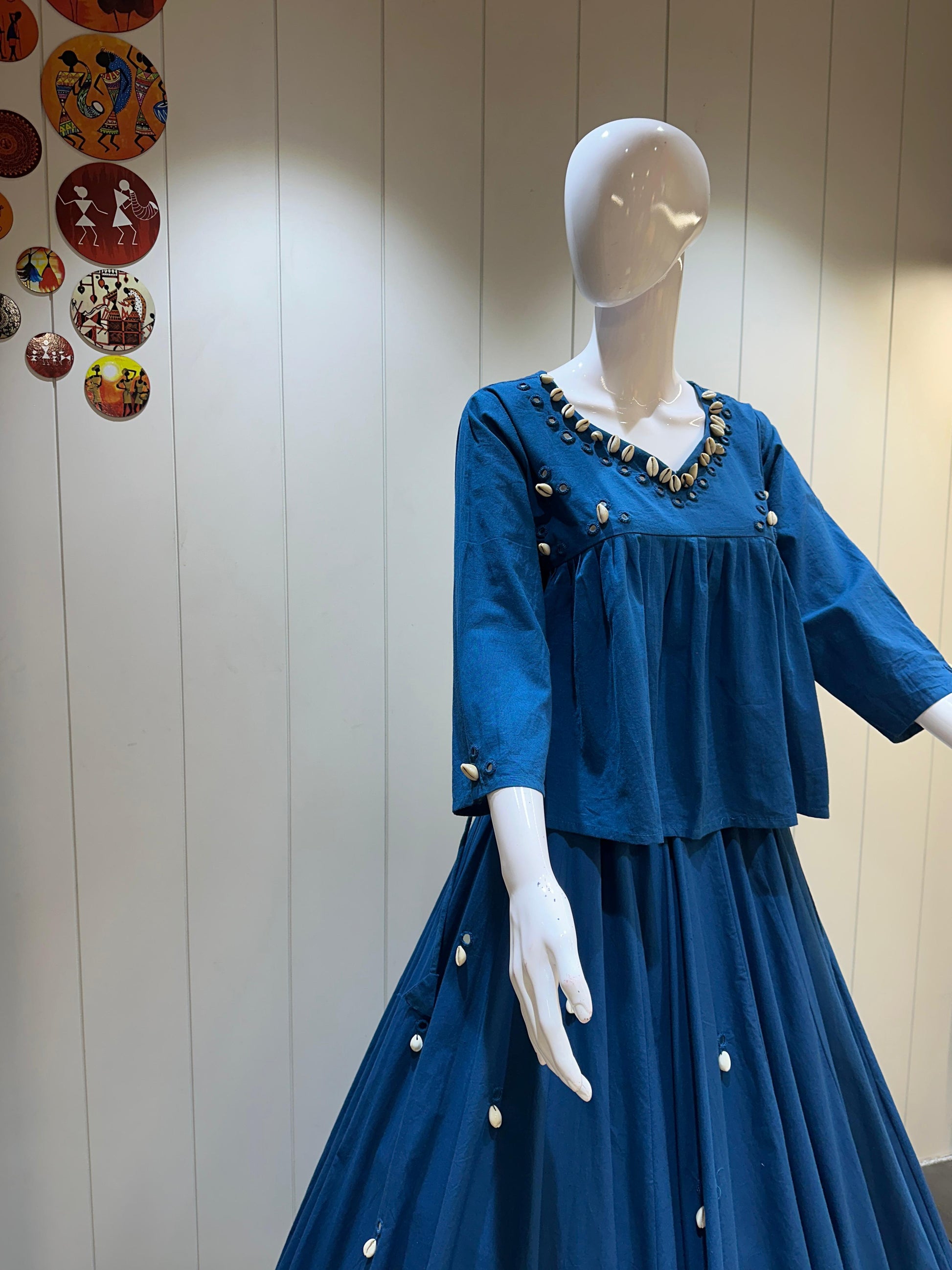 Hooriya Fashions - Heavy handwork in skirt and kediya