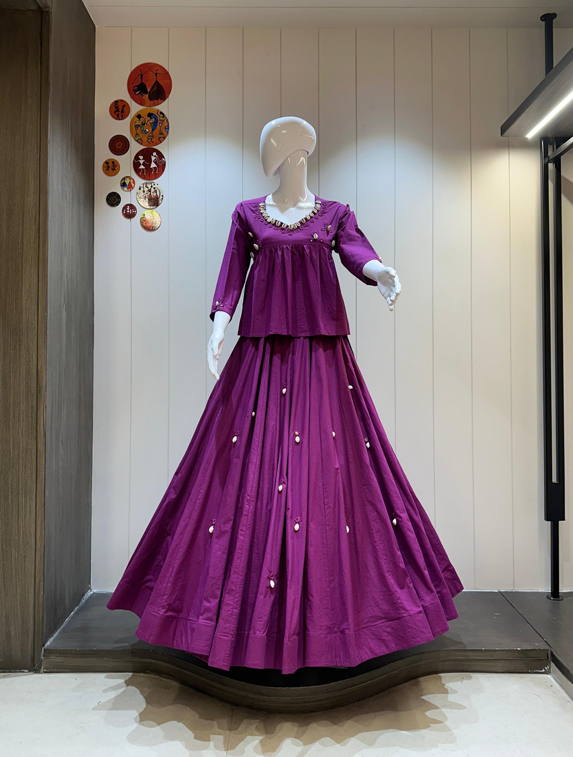 Hooriya Fashions - Heavy handwork in skirt and kediya