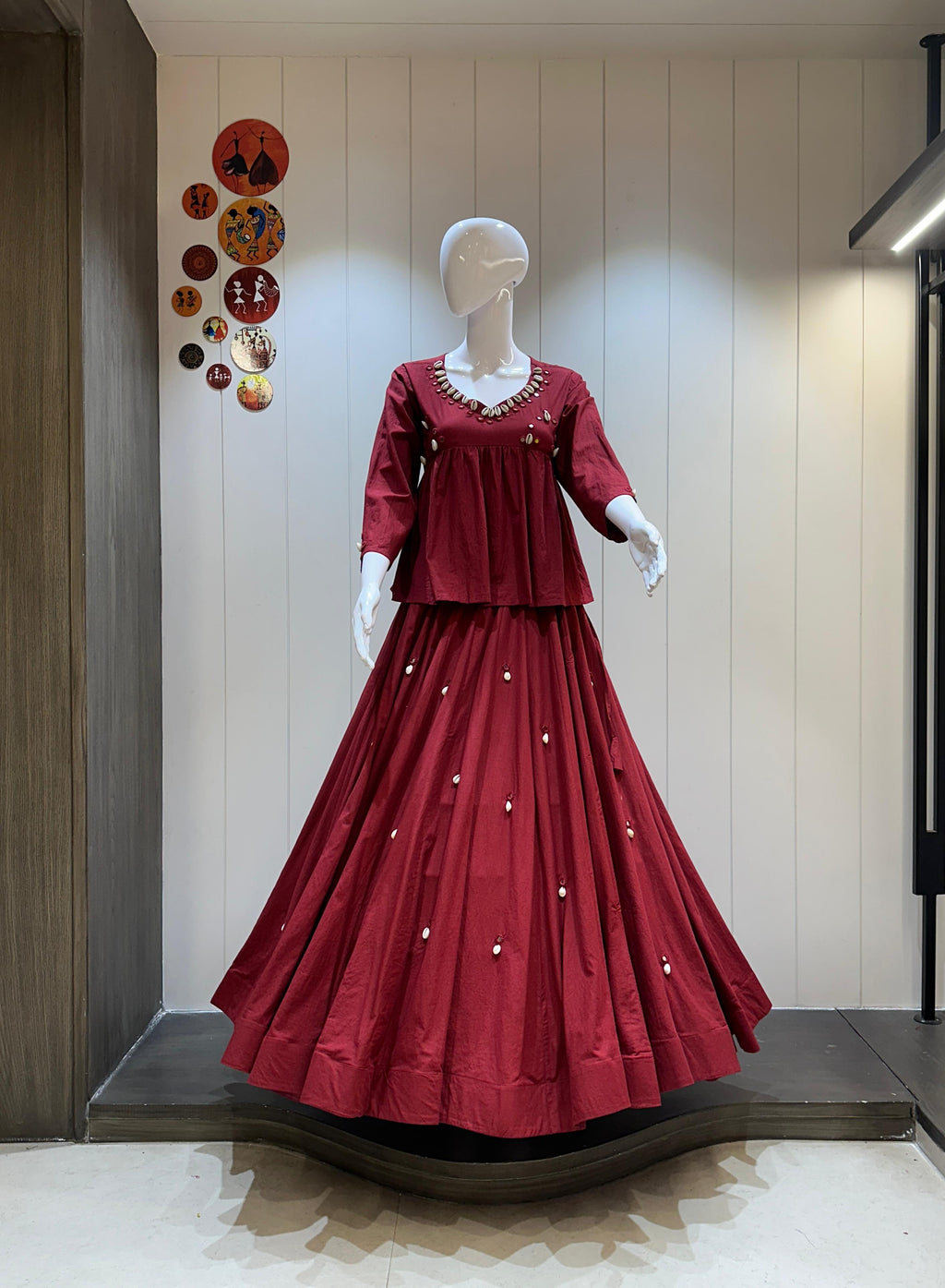 Hooriya Fashions - Heavy handwork in skirt and kediya