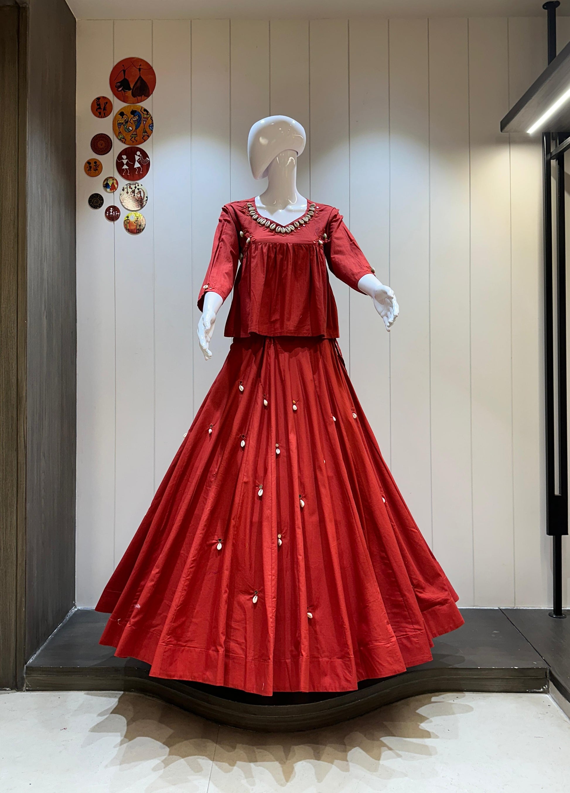 Hooriya Fashions - Heavy handwork in skirt and kediya