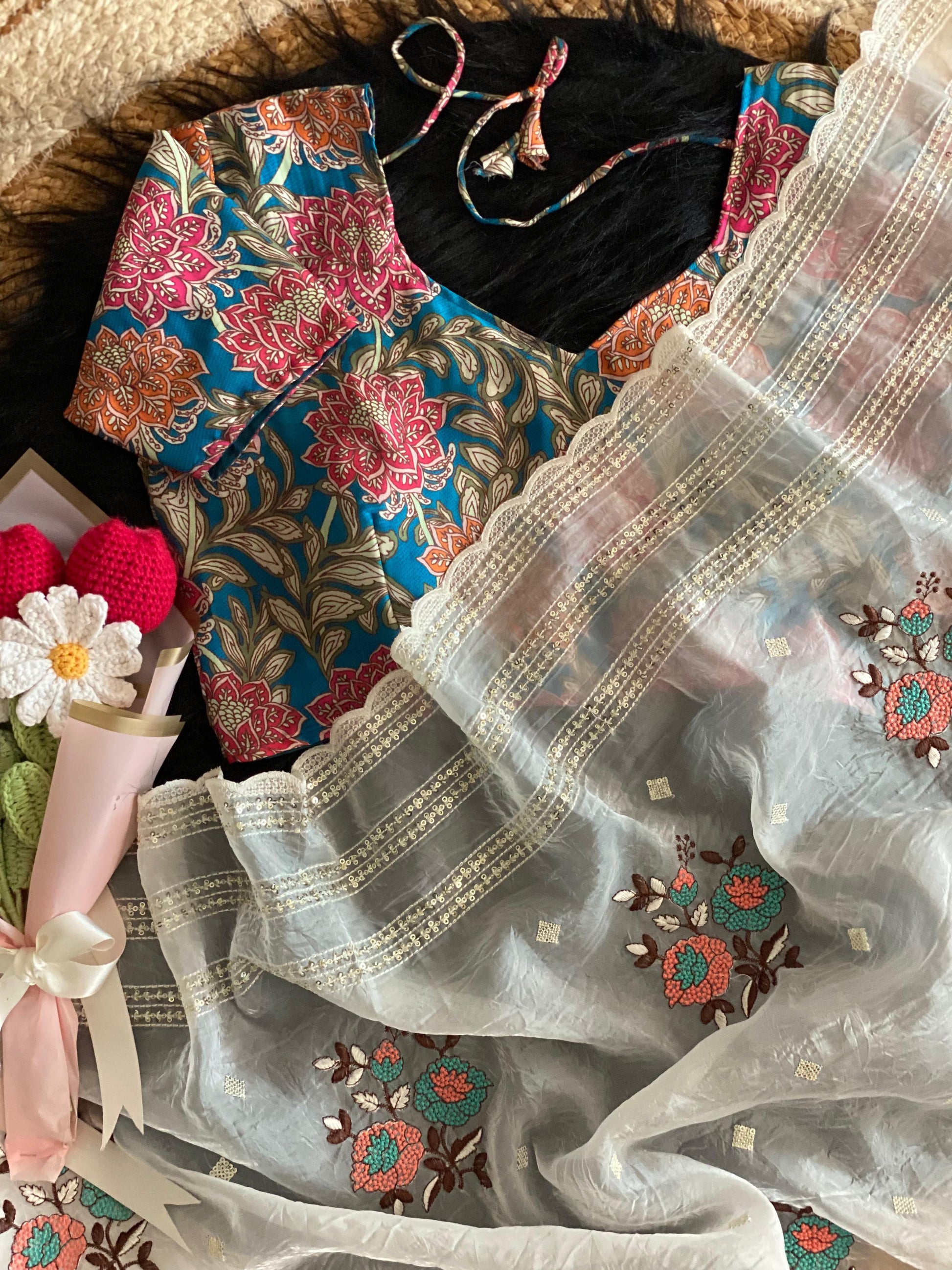 Hooriya Fashions - Premium Crush orgenza sarees.