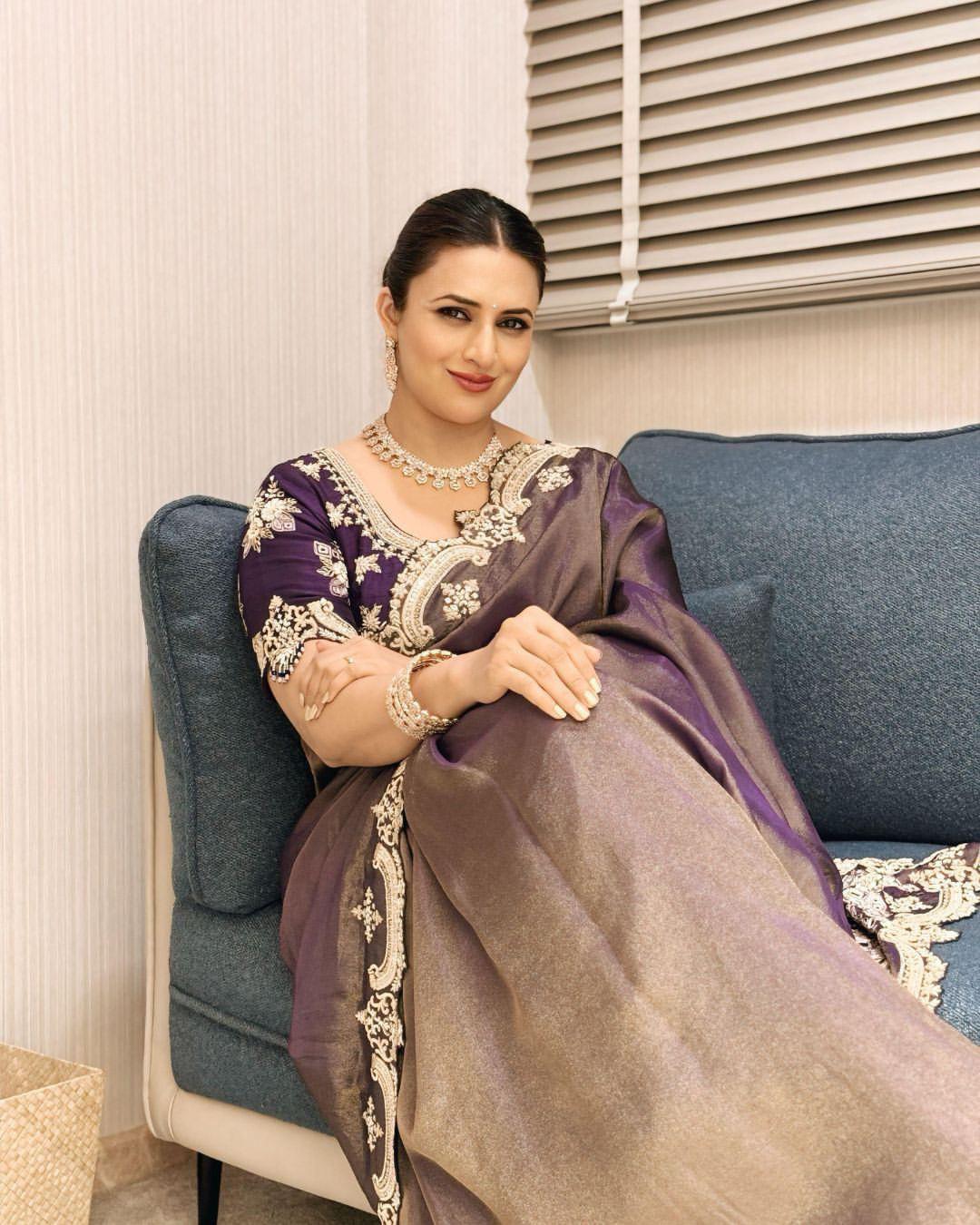 hooriya fashions -  Fendy Satin Fabric Saree